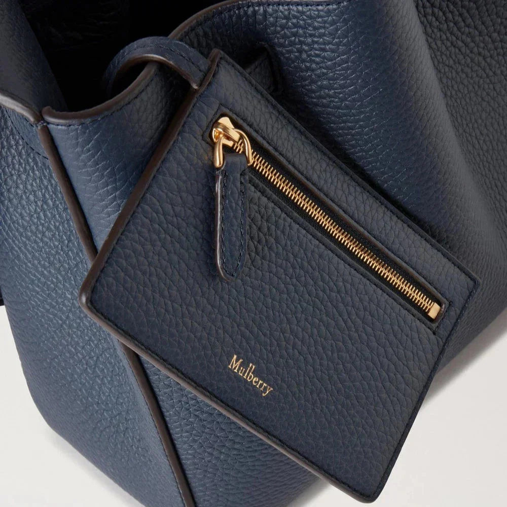 How do you recognize a genuine Mulberry bag?