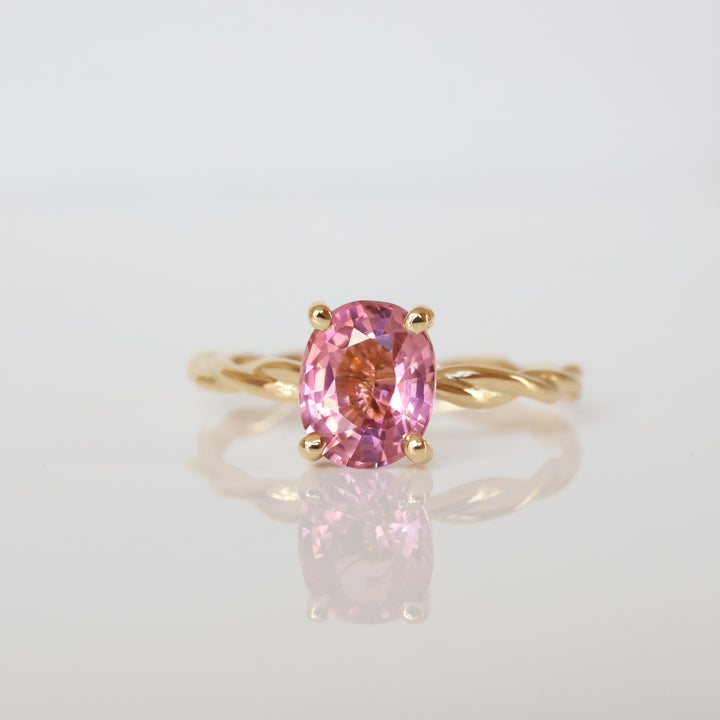 Anpé Atelier Yatura Rosa Ring 18kt Gold Custom made