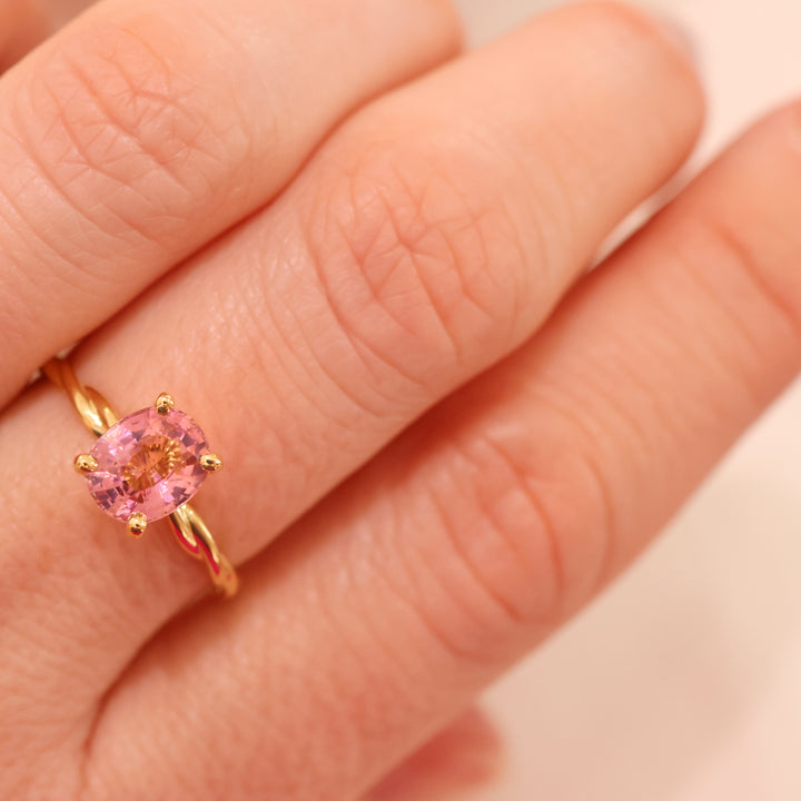 Anpé Atelier Yatura Rosa Ring 18kt Gold Custom made