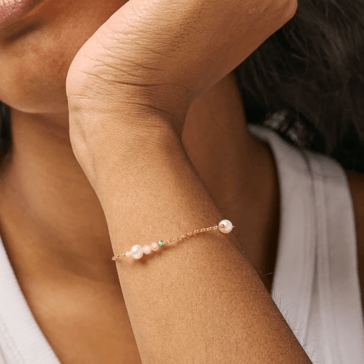 Enamel Sofia Bracelet - Armbånd Med Perler - B136GM-LightPink - Armbånd - B136GM-LightPink