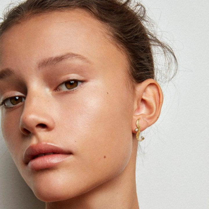 Polar Jewelry The Darning Needle Forgyldt Ørering Left - Øreringe - DAN-ST-L-GD-WZ-00331