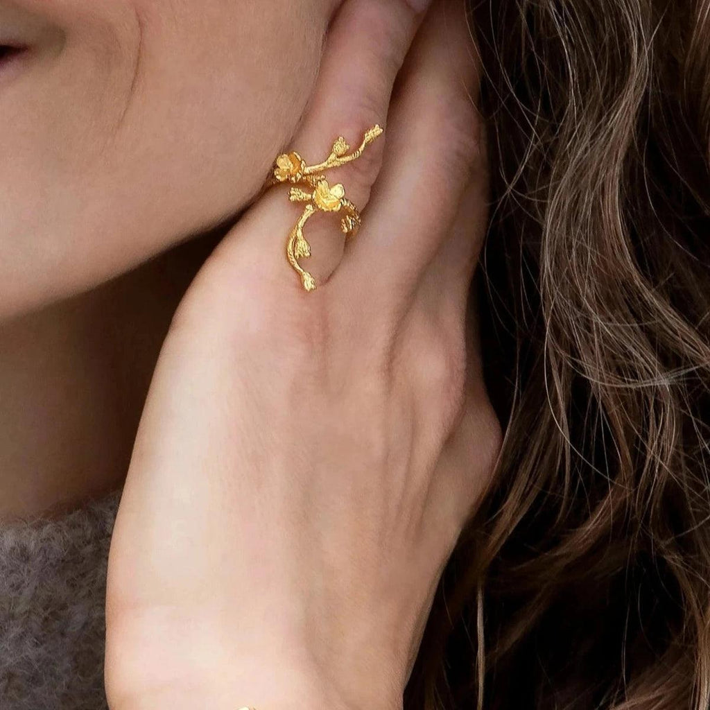 Hvilket metal egner sig bedst til forlovelsesringe? - Viclara.dk