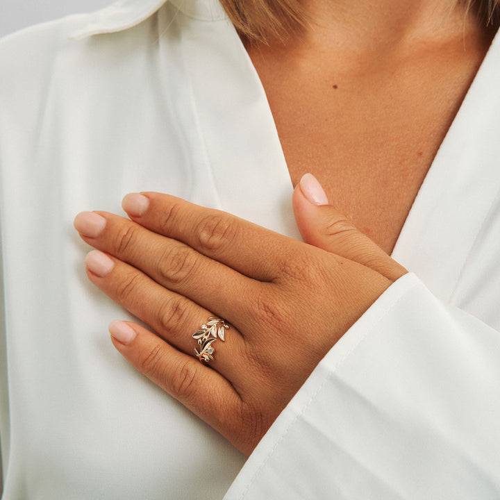 Mads Z Olive Love Ring in 14 kt. Gold with Diamonds 