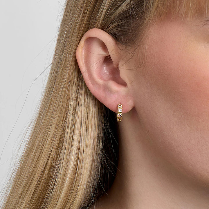Studio Z Elera Small Hoops – Gold-Plated Hoop Earrings with Zirconia 