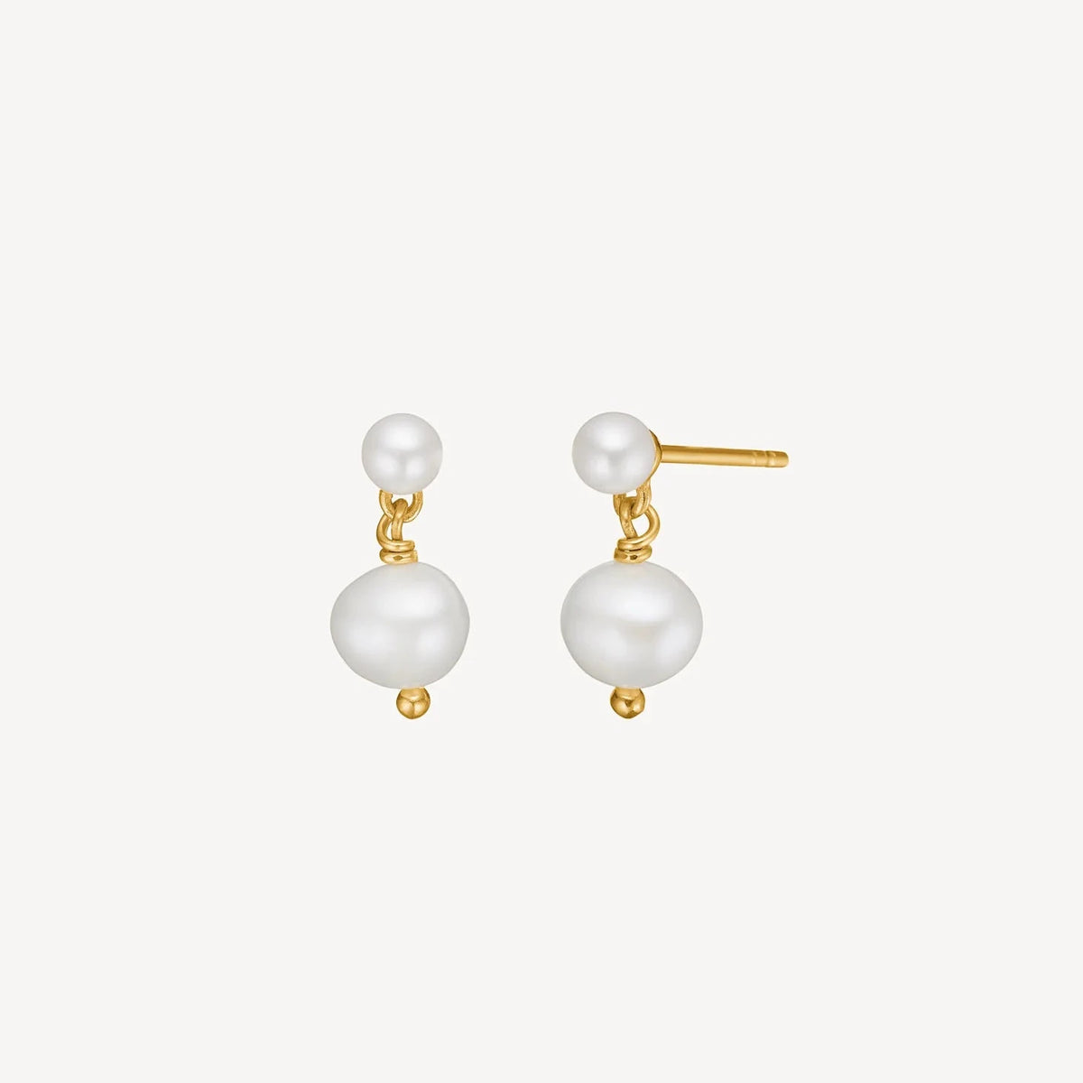 Square Earrings With Pearl