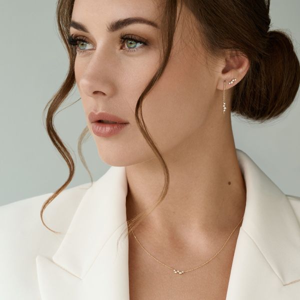 Nuran Aura Hoop Earrings 14 kt. Gold with Diamonds – product image 2
