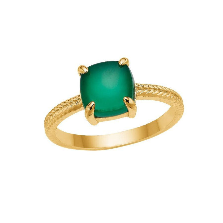 Carre ring with green agate in faceted gold ring with structure, focus on the green stone. Model FR4413GR-001