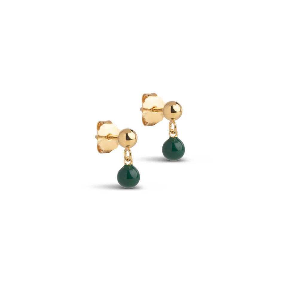 enamel-mina-ear studs-in-gold-plated-sol shows small golden ear studs with green drop pendant. Model E439G-1