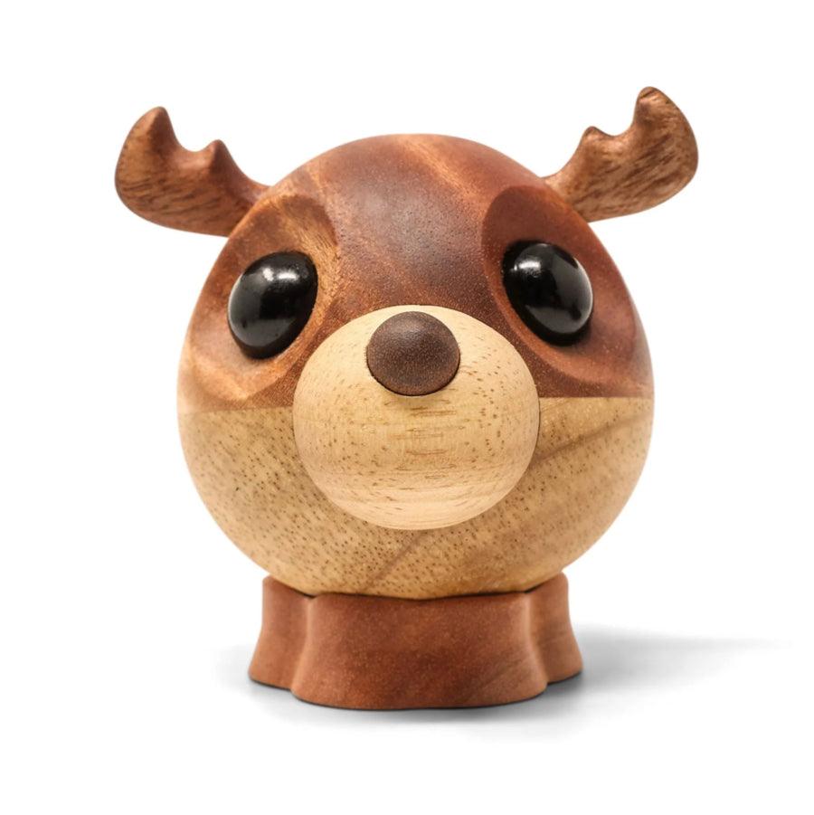 FableWood Rolf the Raindeer shows a round reindeer head in light and dark wood, Model 1124-1.