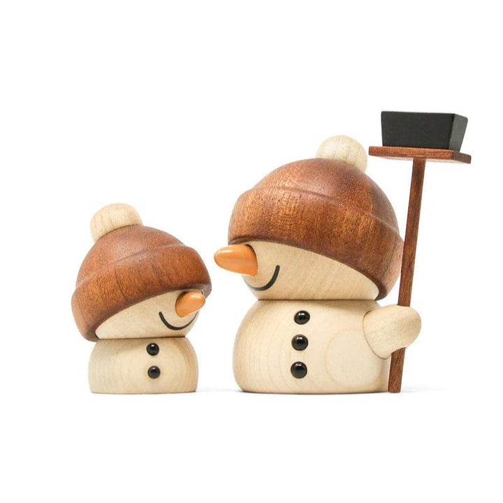 FableWood Sundae the Snowman shows two bright wooden figures with brown hats and carrot noses. Model 1406-2