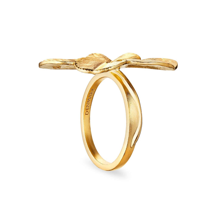 Flora Danica Four Leaf Clover Statement Ring Silver Gilt shows a gold plated four leaf clover ring, Model 907-flc-stri-g-001.