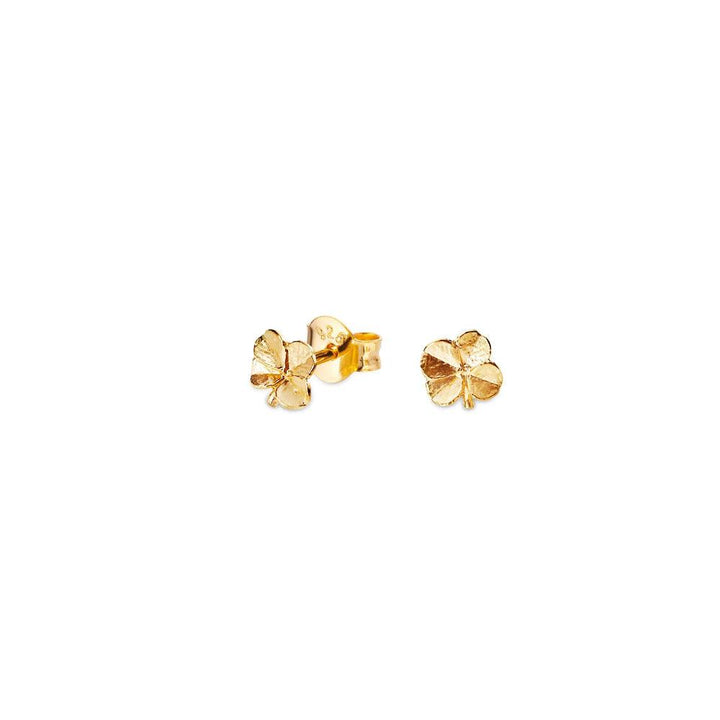 Flora Danica Small Four-leaf clover Earrings in gold-plated silver with detailed clover leaf, Model 907-FLC-STPC-SMALL-G-1.