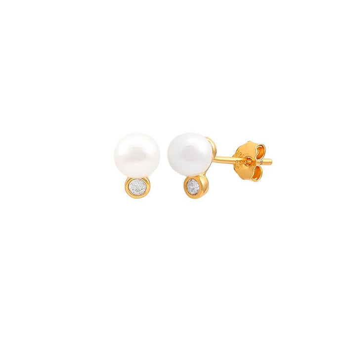 Hultquist Copenhagen Harper Pearl Gold Plated Stud Earrings with White Pearl and Clear Stone, Model S08605G-1.