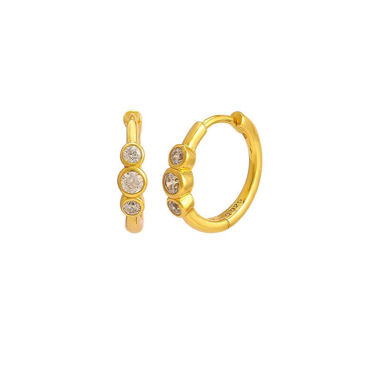 Hultquist Copenhagen Magnolia Hoops S08562G, round earrings in gold color with three clear stones, Model S08562G.