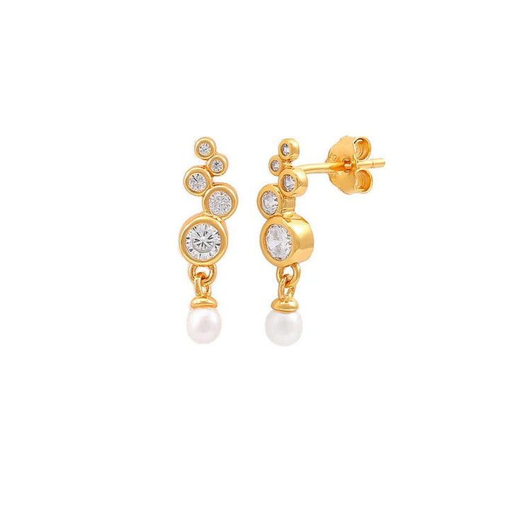 Hultquist Copenhagen Sienna Pearl gold-plated earrings with clear stones and pearl detail on a white background. Model S08608G-1