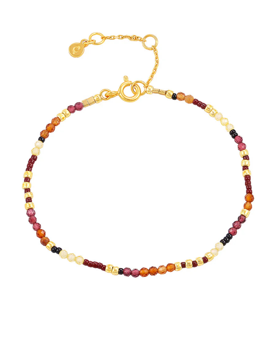 Hultquist Rowen Bracelet with small, colored beads and gold-plated chain, Model S08641G-1.