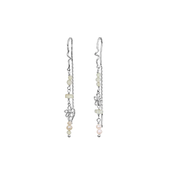 Maanesten Alfrida silver chain earrings with white pearls and detailed floral pattern, Model 10084c