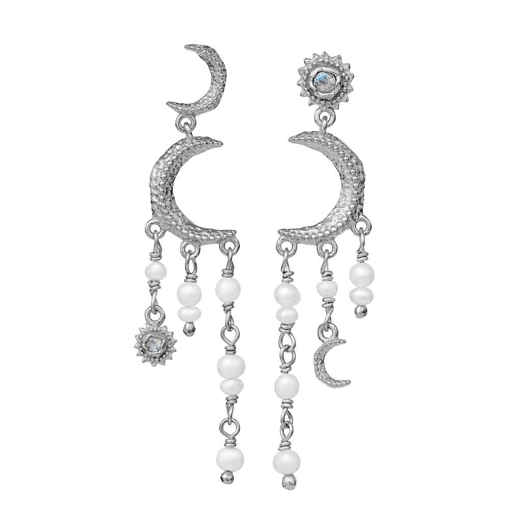 Maanesten Astrea Earrings in silver with half moon and white pearl details, Model 9718c-9718c-1.