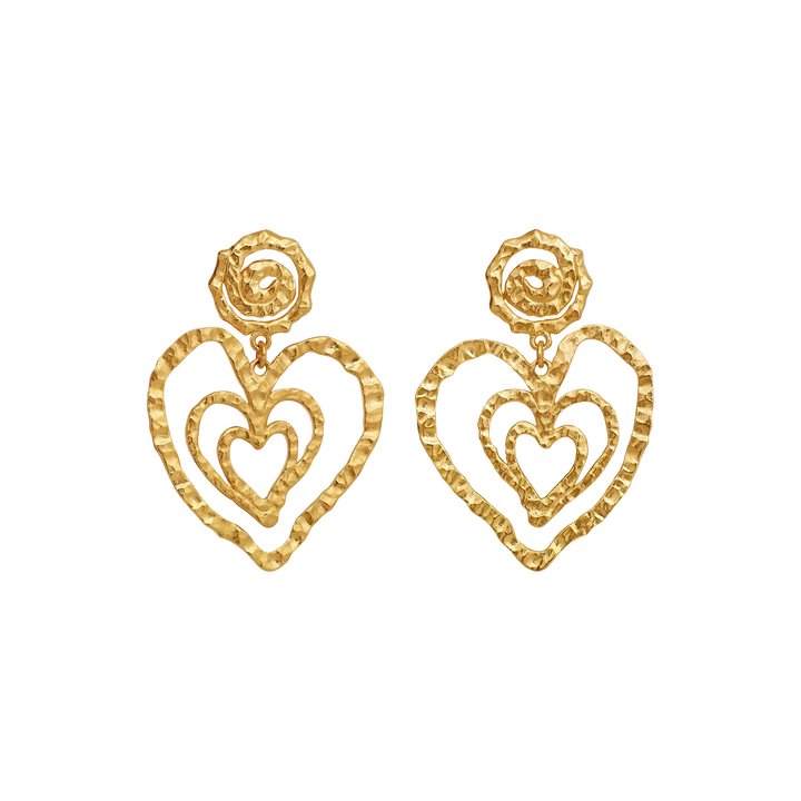 Maanesten Beate large heart stud earrings gold-plated shown in dense motif with hammered finish, Model 10087a-1