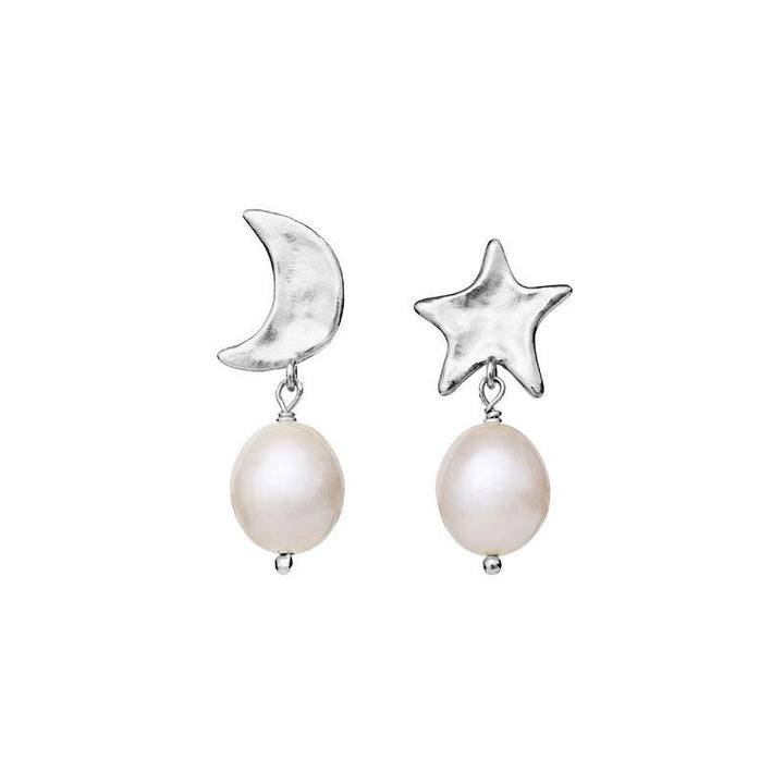 Moonstone Gabrielle silver earrings with moon and star, both decorated with white pearls. Model 9942c-1