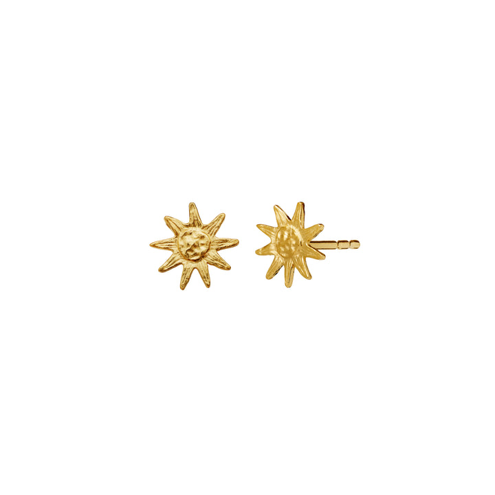 Maanesten June gold-plated sun earrings with shiny sun-shaped design in gold, Model 10004a-1.