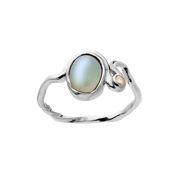 Moonstone Lorelei Ring silver with oval mother-of-pearl and organically shaped design, Model 4820c-001-1.
