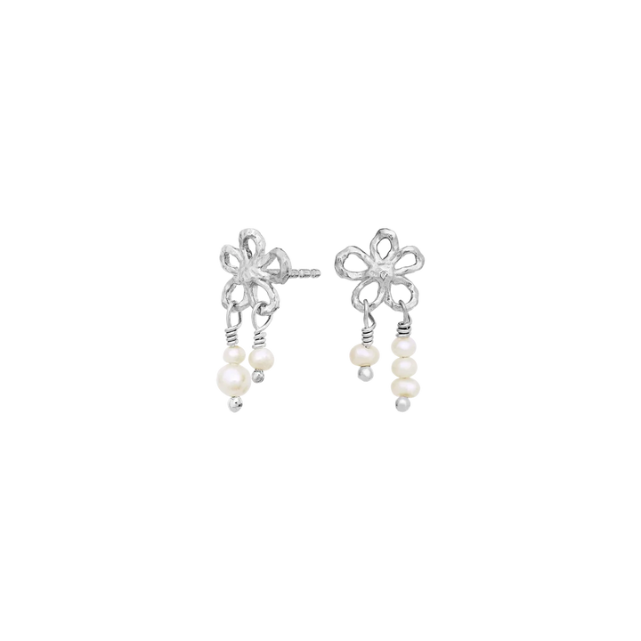 Maanesten Nicola gold flower earrings with flower shape in silver and hanging pearls, Model 10106c
