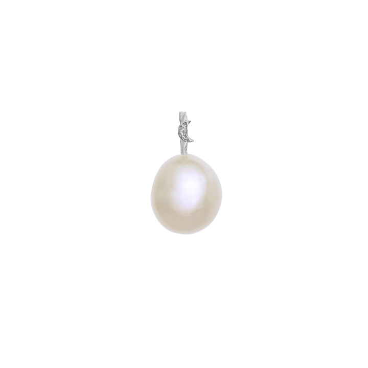 Maanesten Pearl Water Spirit Pendant pendant silver with white pearl and moon detail. Model 2828c-1