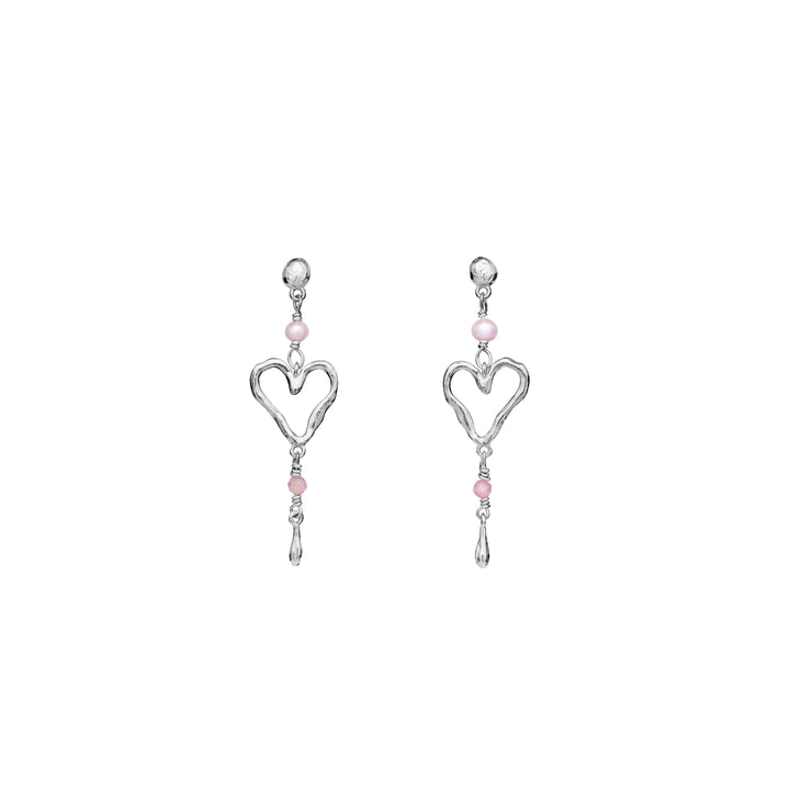 Maanesten Sabi silver earrings with heart shape and pink pearls, elegant design. Model 9992c.
