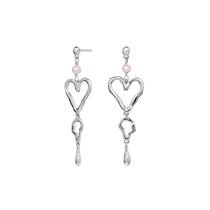 Maanesten Sabrina silver earrings with handmade heart motif, pink pearls and organic shapes. Model 9991c-2