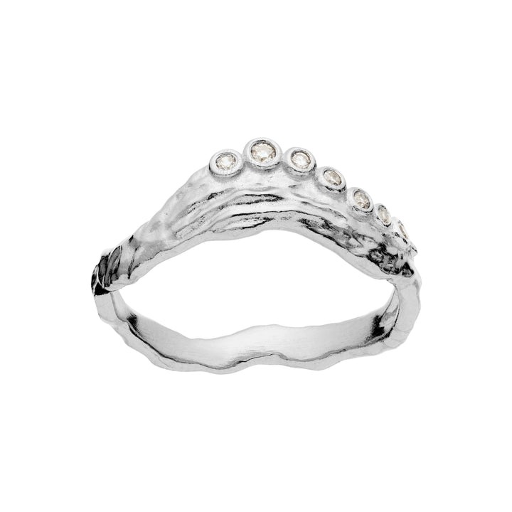 Maanesten Selene silver ring with zirconia, rough texture and curved shape, Model 4866c-001-1.