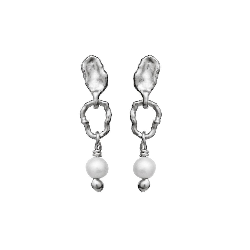 Maanesten Seraphine silver earrings with irregular shape and white pearls, Model 9728c-9728c-1