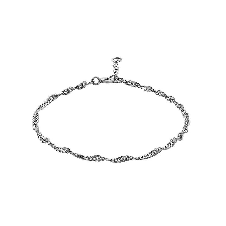 Maanesten Sigrid silver bracelet in an elegant twisted chain design, closed with a lobster clasp. Model 8537c-8537c-2