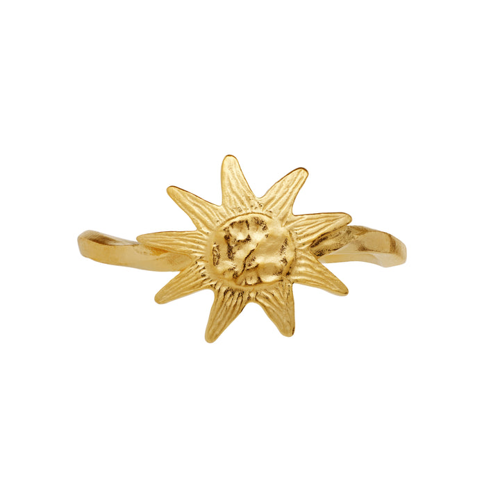 Maanesten Sonja Ring gold-plated silver sun ring with matte, ray-shaped sun motif. Model 4869a-001