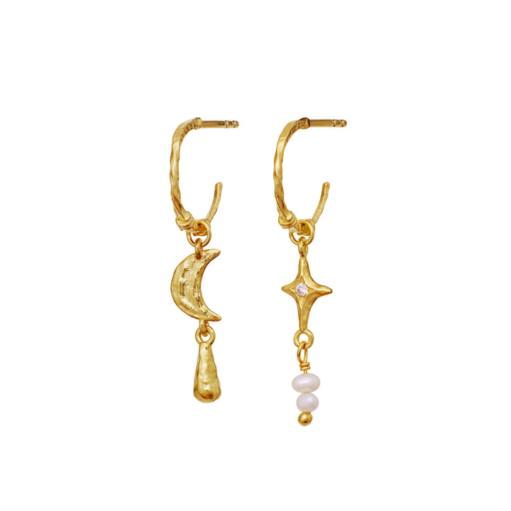 Moonstone Tamina gold-plated earrings with moon, star and pearls on a white background. Model 10022a.