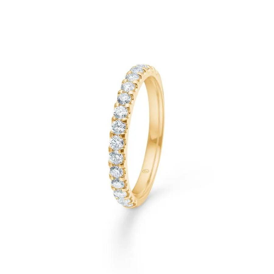 Mads Z 14kt Ophelia Ring 0.50ct W/SI seen in close-up with sparkling diamonds in gold ring. Model 1541550-001