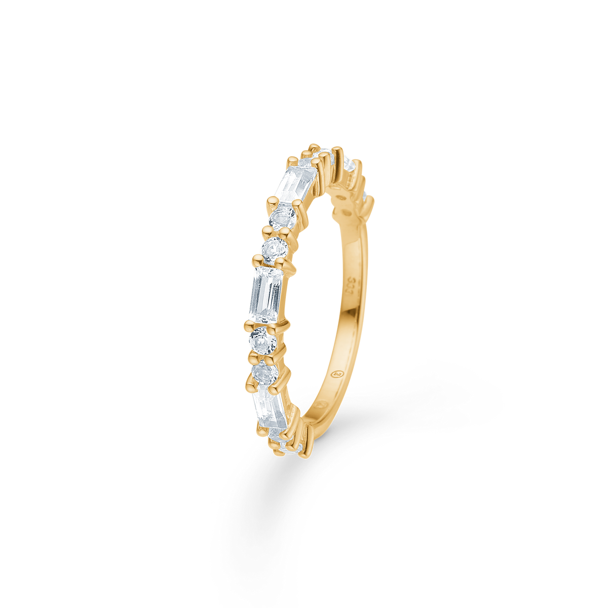 Mads Z Celestial by Medina 8kt gold ring with rectangular and round clear stones, elegant design. Model 3346904-001