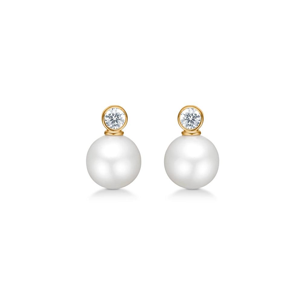 Mads Z Iris Pearl Earrings in 8kt gold with white pearl and clear zirconia, Model 3317043-1