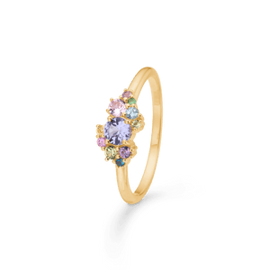 Feading rings with sapphire