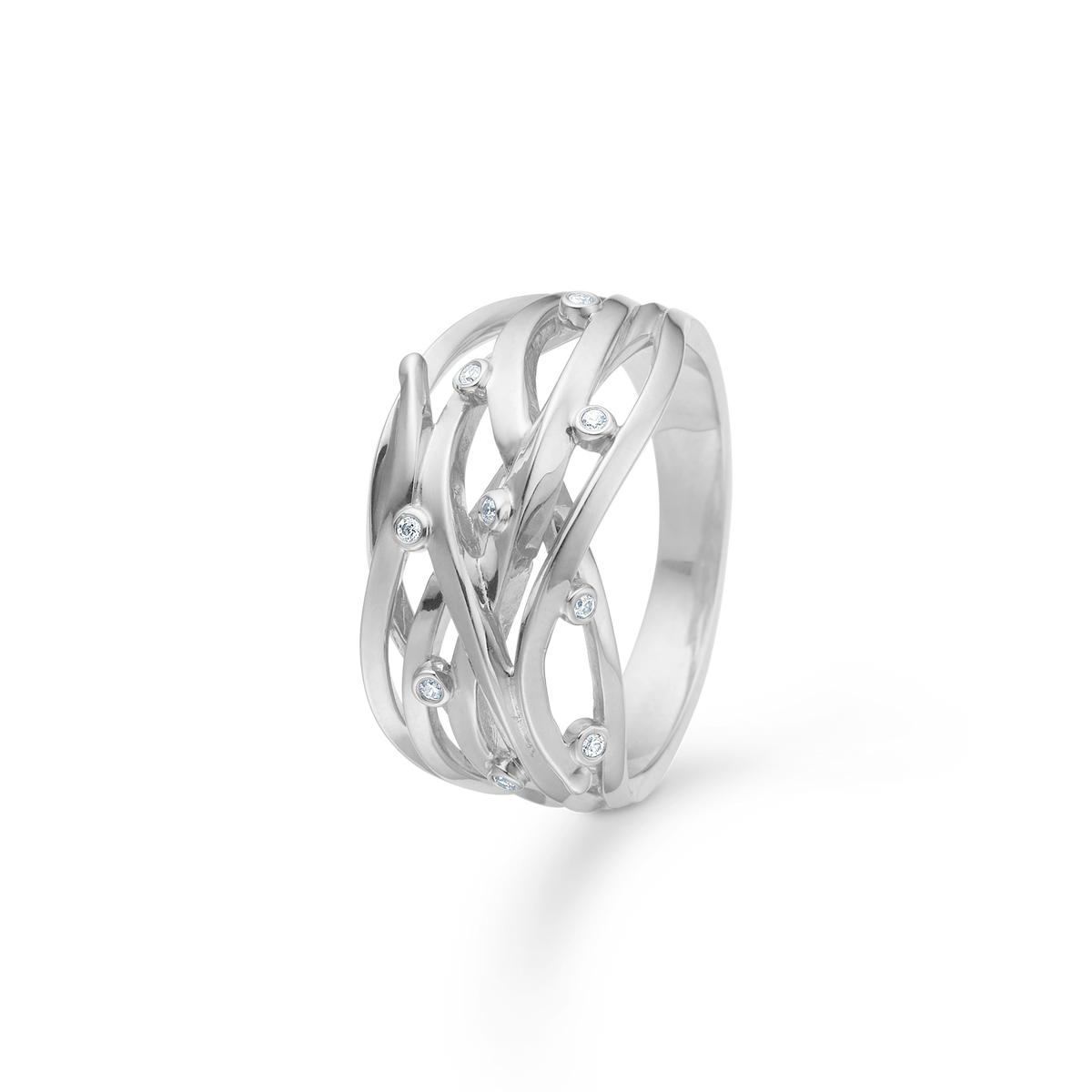 Mads Z Reef silver ring with zirconia, elegant twisted design in shiny silver colour. Model 3147024-001.