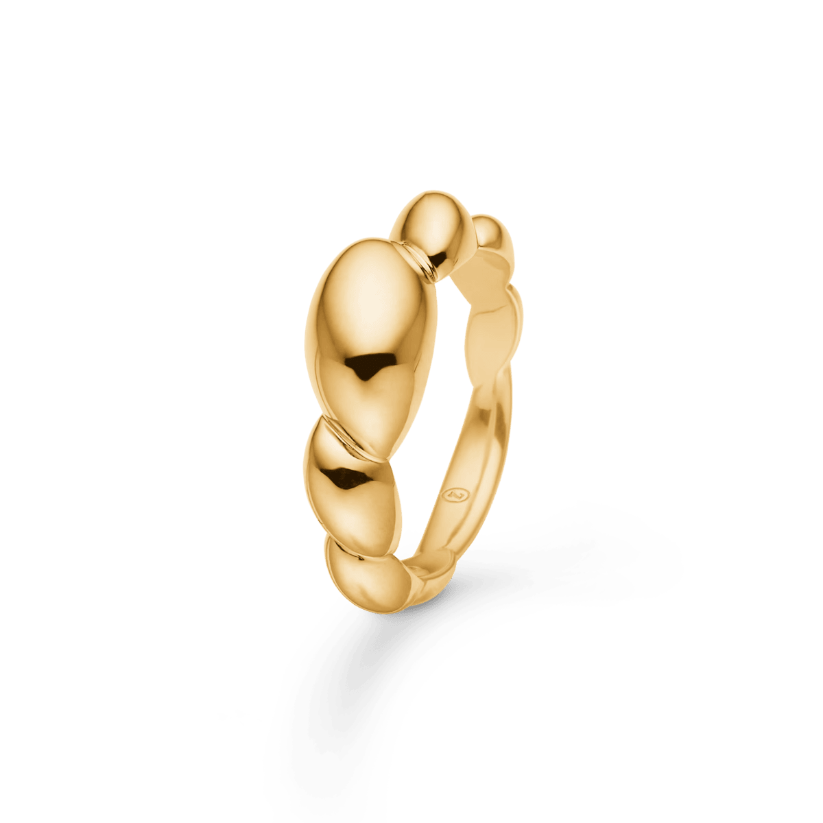 Mads Z Rugby 14kt gold ring with shiny, organically shaped surface in yellow gold. Model 1540069-001