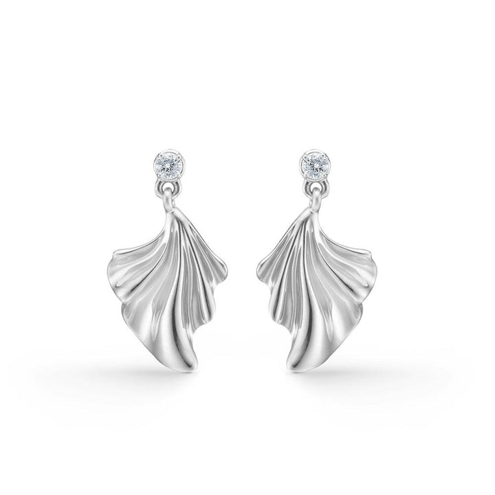 Mads Z Silver Monarch earrings with topaz, elegant leaf-shaped earrings in silver with clear stone. Model 2116154-1