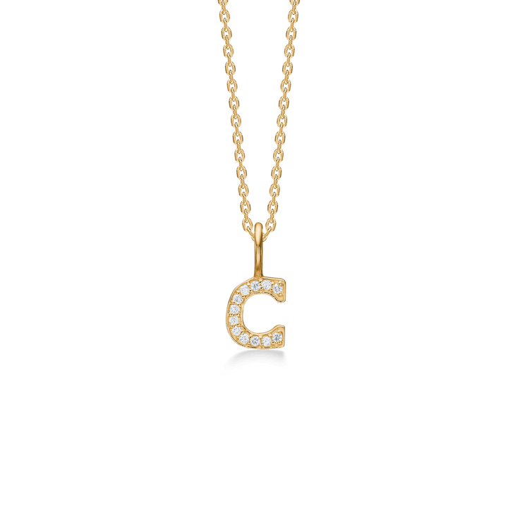 Mads Z Tender Love Bogstavs 14kt guld vedhæng med diamanter formet som C, elegant detalje. Model 1531100-003-4