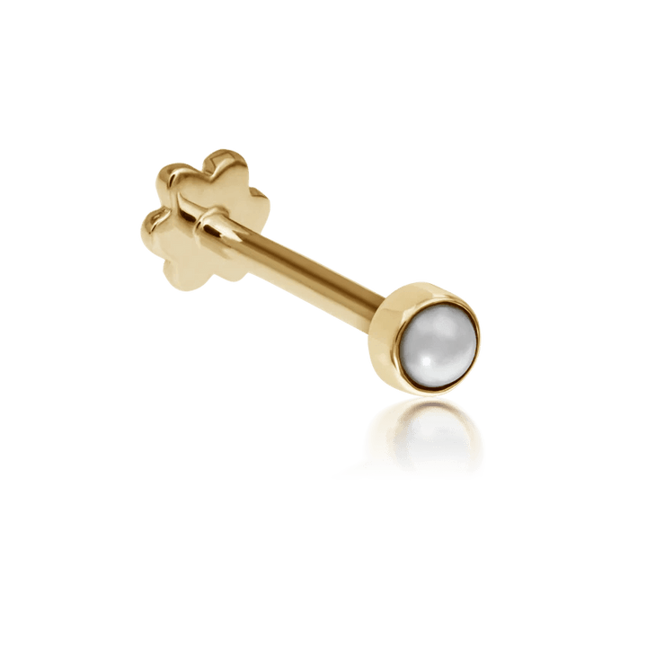 Maria Tash Natural Pearl Threaded Stud Earring 14kt shown in bright gold with round white pearl. Model xpe-yg-w2-001-1