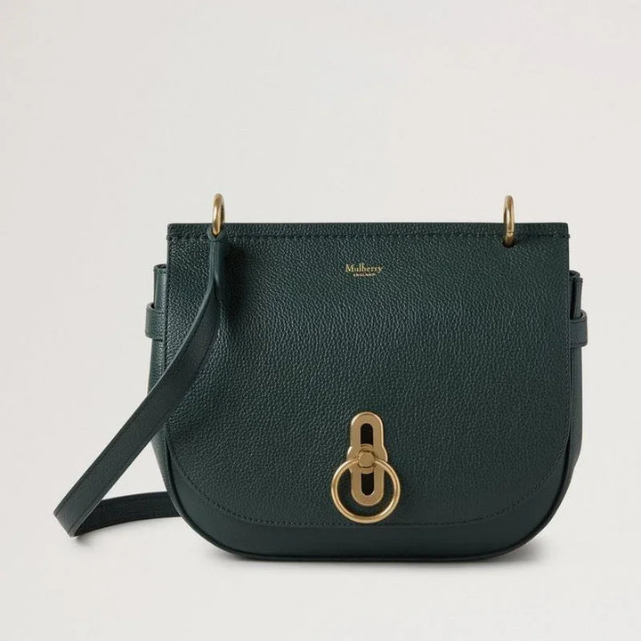 Mulberry Amberley Satchel Small Classic Grain Mulberry Green shows a small green shoulder bag in leather with a golden clasp. Model hh9799205q633
