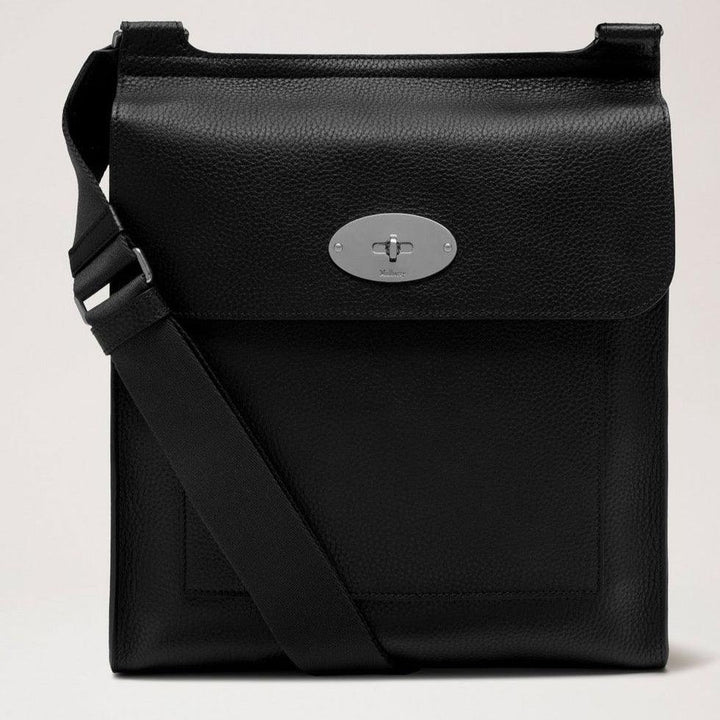 Mulberry Antony Messenger N Small Classic Grain in black leather, front view with adjustable strap. Model HH8606205A100
