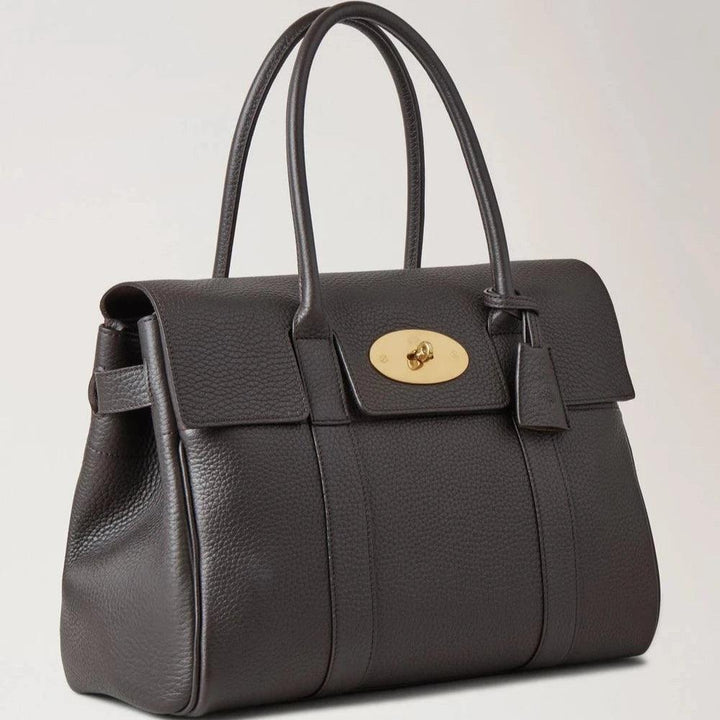 Mulberry Bayswater Heavy Grain Ebony bag in dark brown leather with two handles and gold buckle. Model HH6592736A110