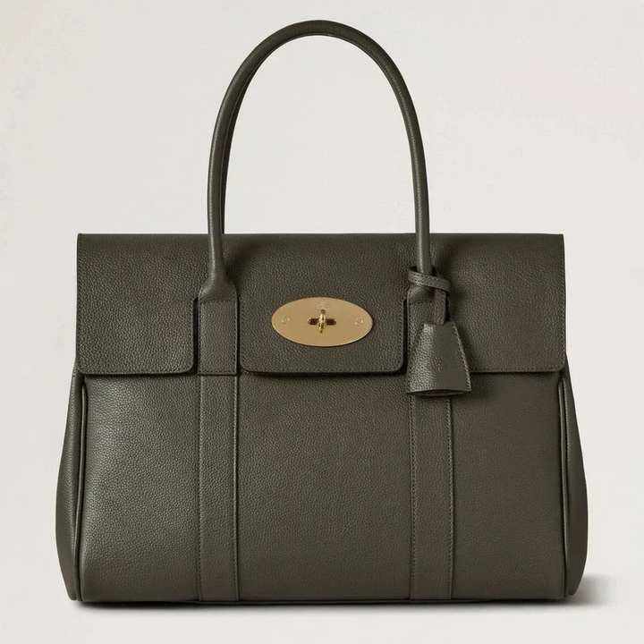 Mulberry Bayswater Juniper Green Small Classic Grain bag with textured leather and gold clasp. Model HH2873205Q749
