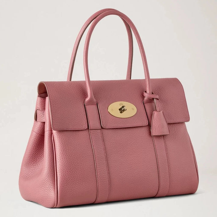 Mulberry Bayswater Pink Scrumpy Heavy Grain handbag in pink leather with gold-coloured clasp. Model HH6592736J647
