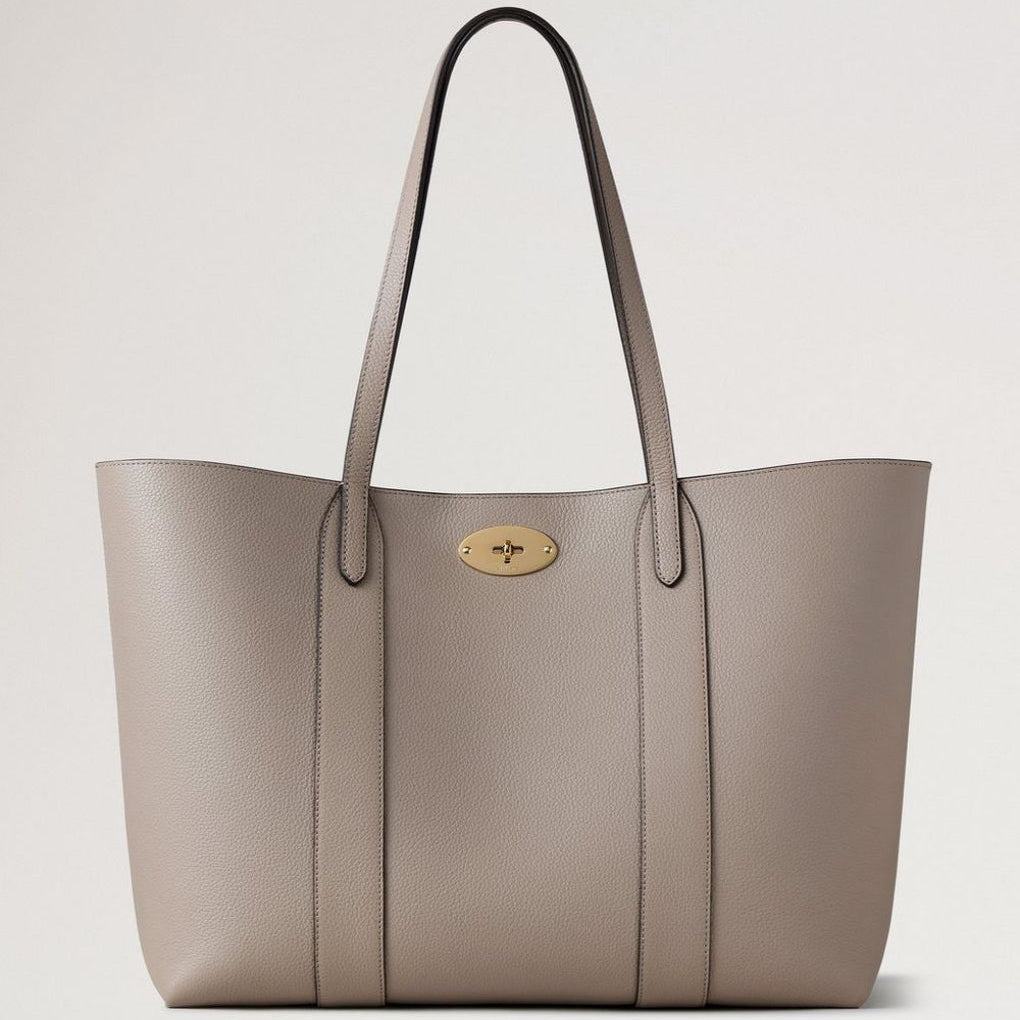 Mulberry Bayswater Tote Cashmere Taupe Small Classic Grain shows a taupe colored leather bag with golden buckle, Model hh5727205f924.